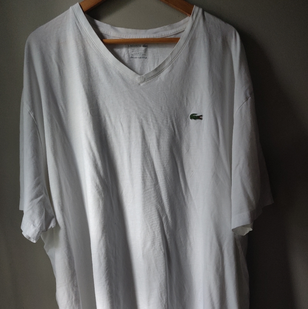 White t-shirt